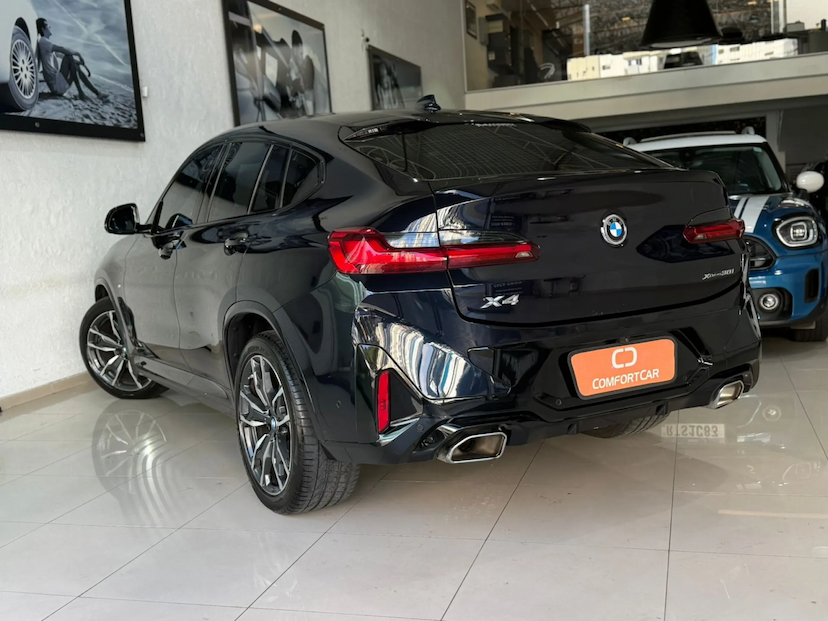 Foto do veículo BMW X4 2.0 16V GASOLINA XDRIVE30I M SPORT STEPTRONIC 2022 35.000 KM 349.900,00
