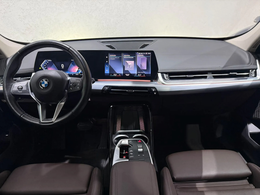 Foto do veículo BMW X1 2.0 16V TURBO GASOLINA SDRIVE20I X-LINE STEPTRONIC 2023 20.000 KM 254.900,00