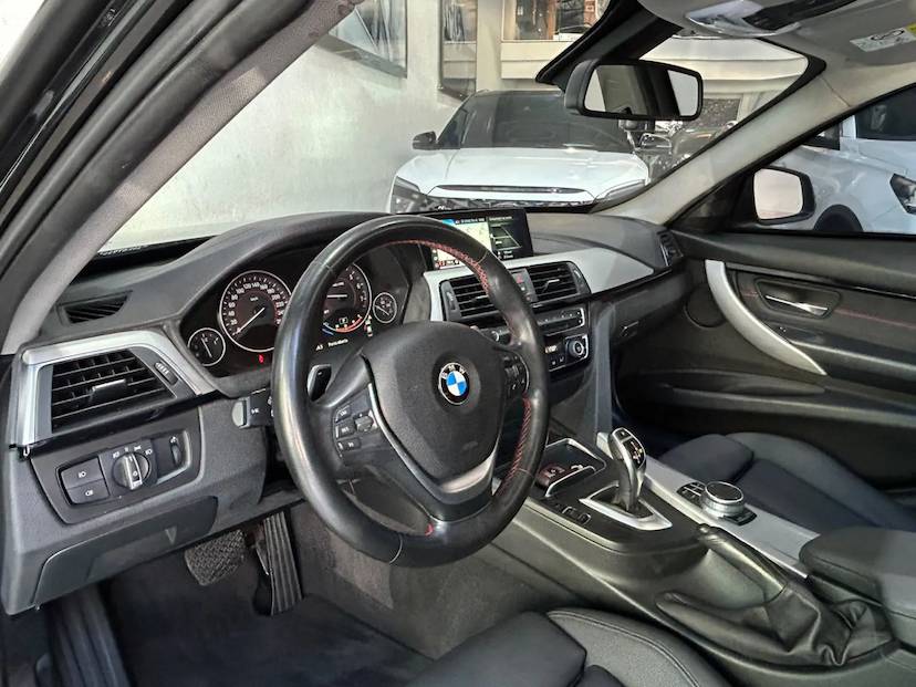 Foto do veículo BMW 320I 2.0 SPORT GP 16V TURBO ACTIVE FLEX 4P AUTOMÁTICO 2018 55.000 KM 124.900,00