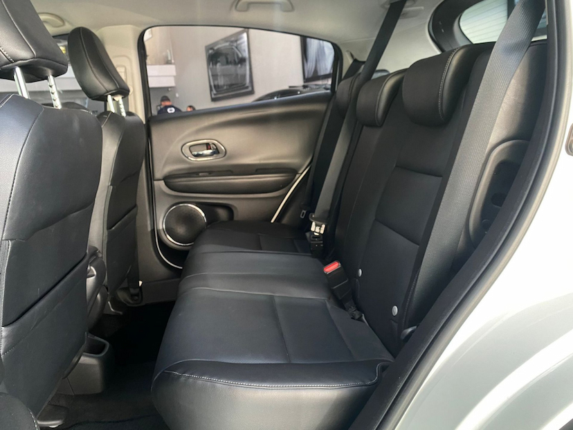 Foto do veículo HONDA HR-V EX-L 2020 42.000 KM 113.900,00