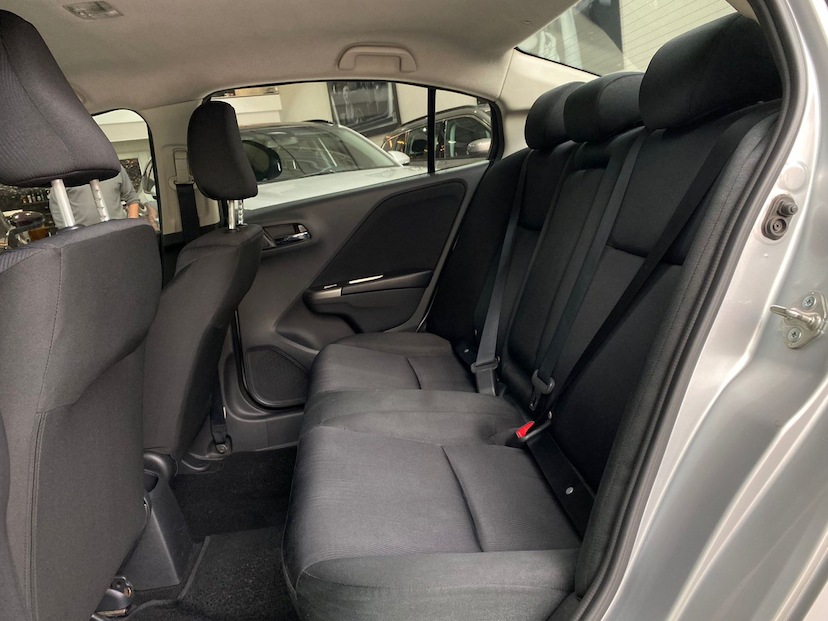 Foto do veículo HONDA CITY 1.5 LX 2016 75.000 KM 69.900,00