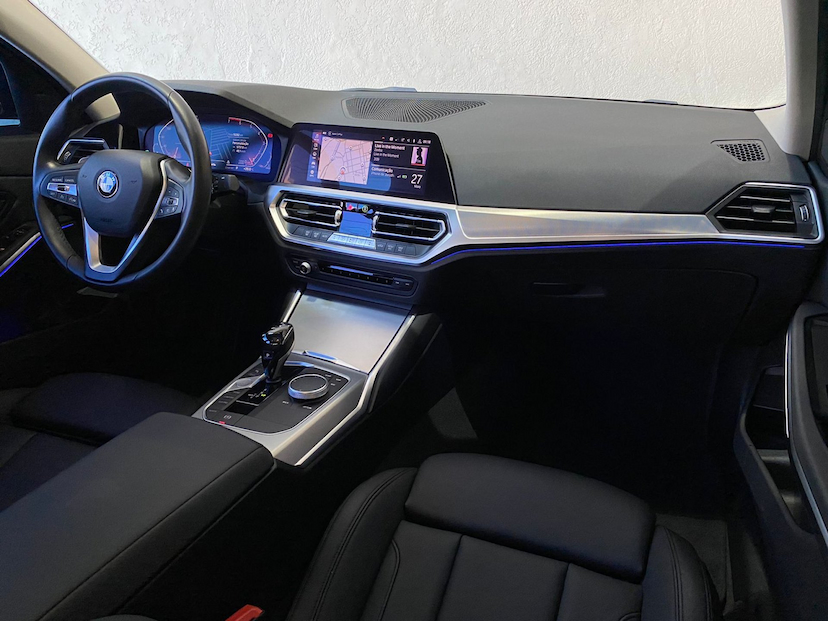 Foto do veículo BMW 320 2.0 SPORT GP 2020 50.000 KM 219.900,00