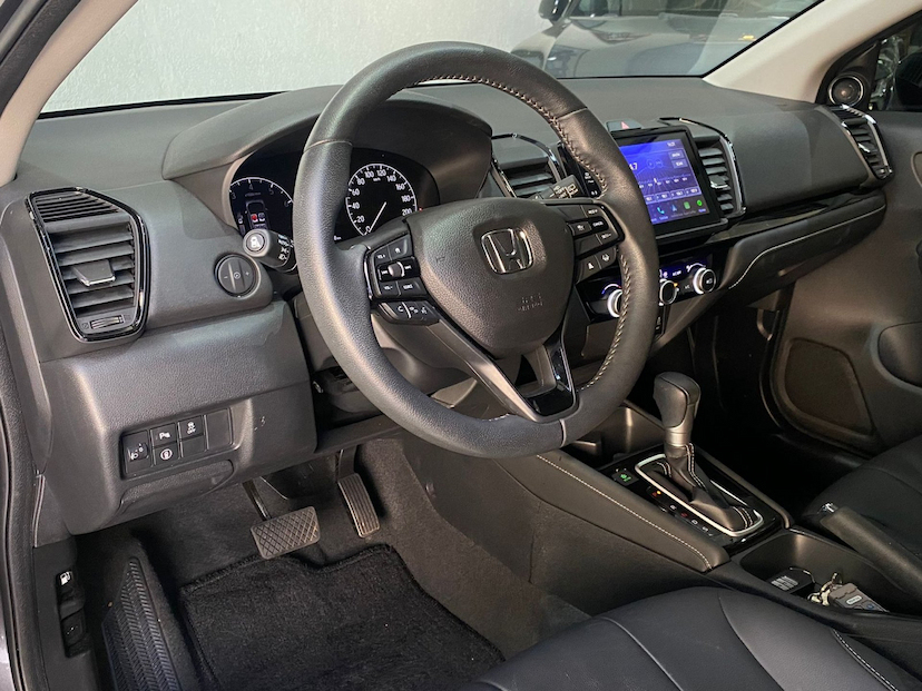 Foto do veículo HONDA CITY TOURING 2023 11.000 KM 124.900,00