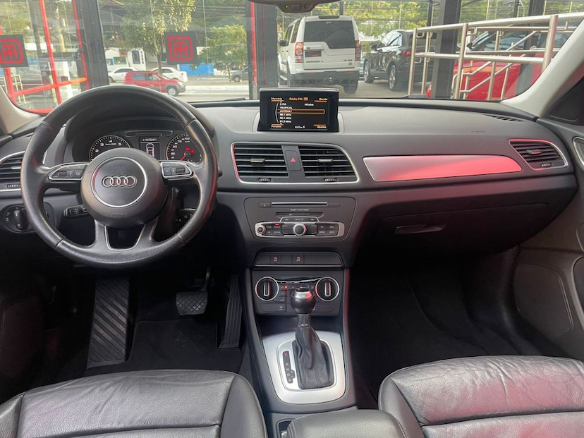 Foto do veículo AUDI Q3 1.4 TFSI AMBIENTE GASOLINA S TRONIC 2016 104.976 KM 119.900,00
