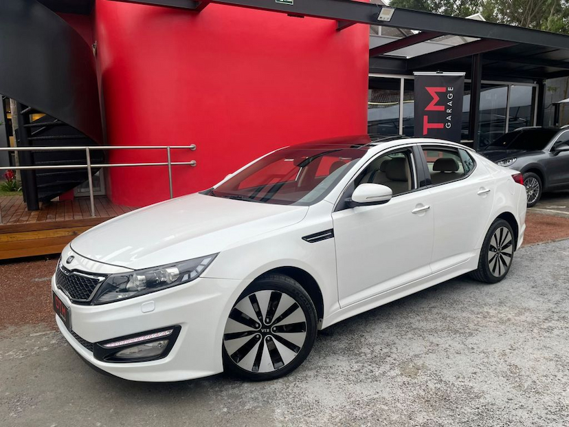 Foto do veículo KIA OPTIMA 2.4 EX 2013 122.375 KM 71.900,00