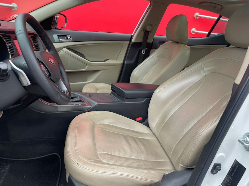 Foto do veículo KIA OPTIMA 2.4 EX 2013 122.375 KM 71.900,00