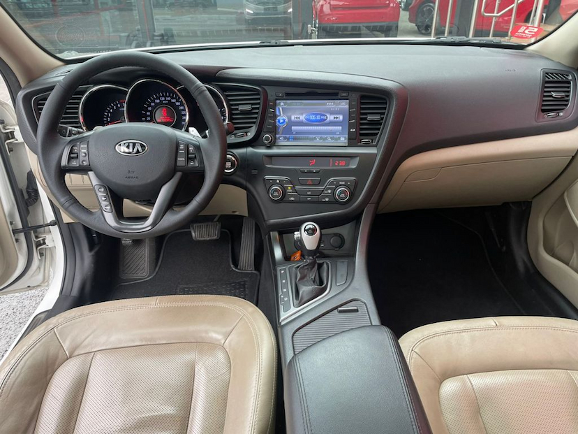 Foto do veículo KIA OPTIMA 2.4 EX 2013 122.375 KM 71.900,00