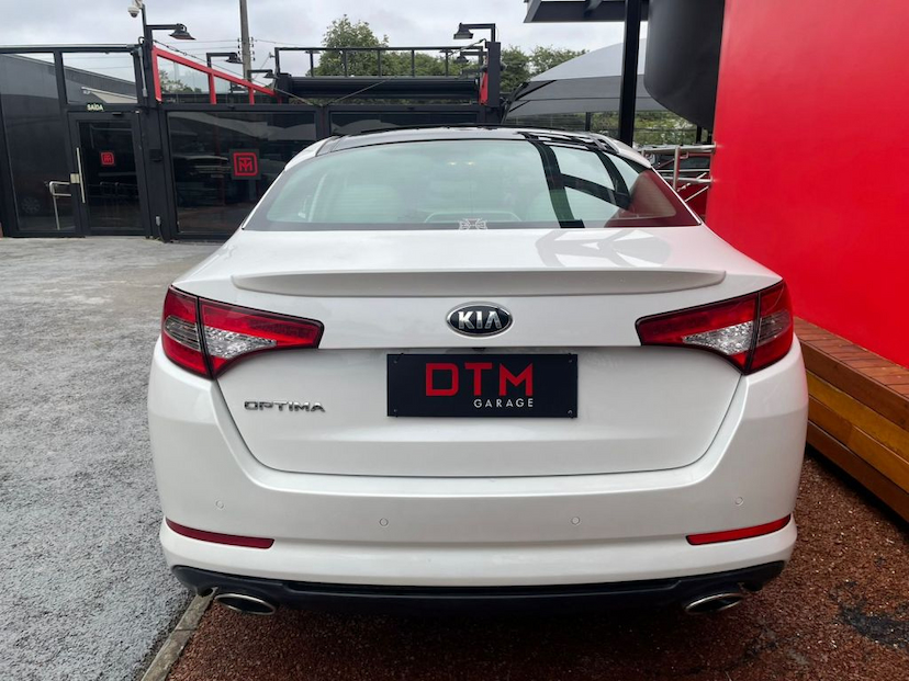 Foto do veículo KIA OPTIMA 2.4 EX 2013 122.375 KM 71.900,00