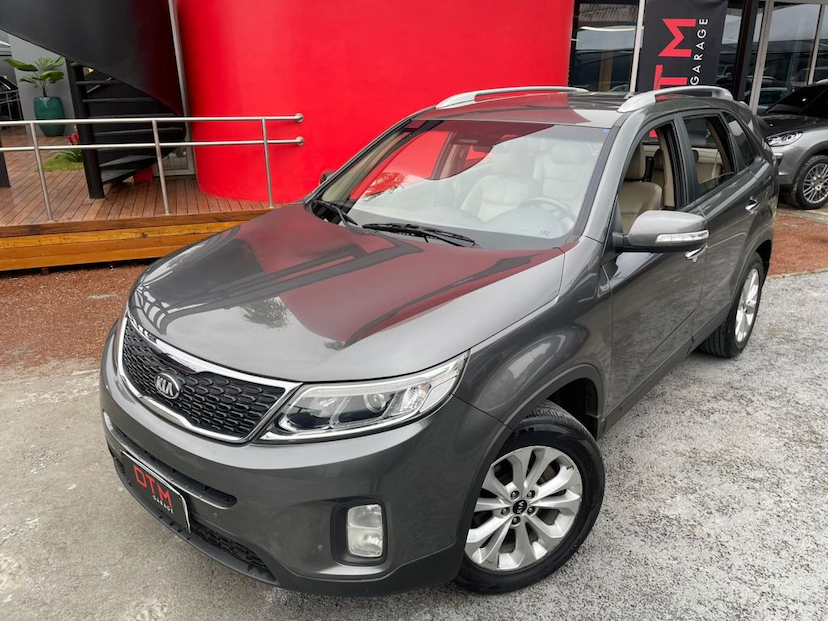 Foto do veículo KIA SORENTO EX 5L 2015 100.700 KM 85.000,00