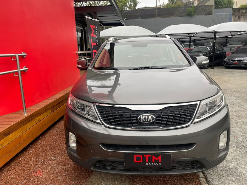 Foto do veículo KIA SORENTO EX 5L 2015 100.700 KM 85.000,00
