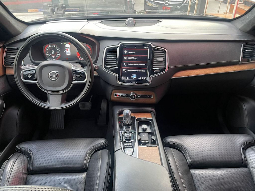 Foto do veículo VOLVO XC90 T8 HYBRID EXCELLENCE AWD GEARTRONIC 2017 46.020 KM 344.900,00