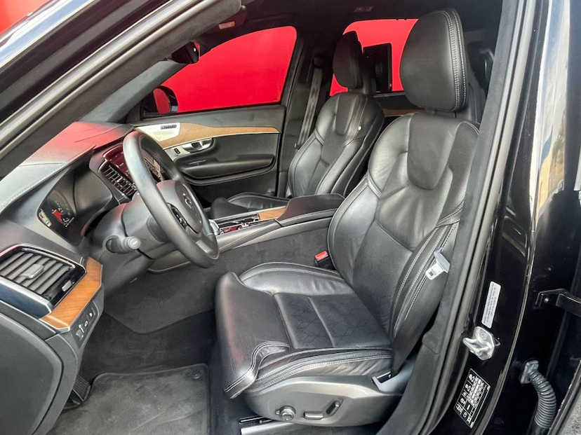 Foto do veículo VOLVO XC90 T8 HYBRID EXCELLENCE AWD GEARTRONIC 2017 46.020 KM 344.900,00