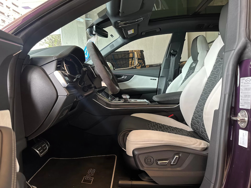 Foto do veículo AUDI RS Q8 4.0 V8 TWINTURBO MHEV TIPTRONIC 2023 1.850 KM 1.099.000,00