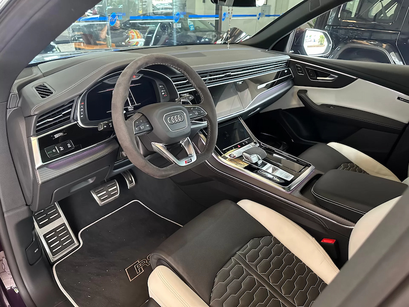 Foto do veículo AUDI RS Q8 4.0 V8 TWINTURBO MHEV TIPTRONIC 2023 1.850 KM 1.099.000,00