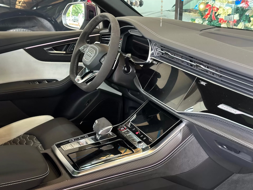 Foto do veículo AUDI RS Q8 4.0 V8 TWINTURBO MHEV TIPTRONIC 2023 1.850 KM 1.099.000,00