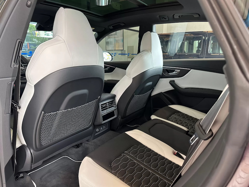 Foto do veículo AUDI RS Q8 4.0 V8 TWINTURBO MHEV TIPTRONIC 2023 1.850 KM 1.099.000,00