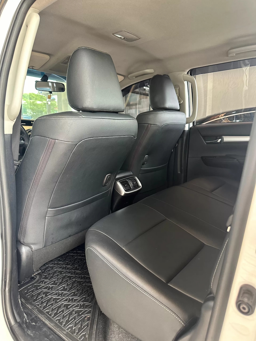 Foto do veículo TOYOTA HILUX 2.8 SRV 4X4 CD 16V DIESEL 4P AUTOMÁTICO 2018 107.781 KM 174.900,00