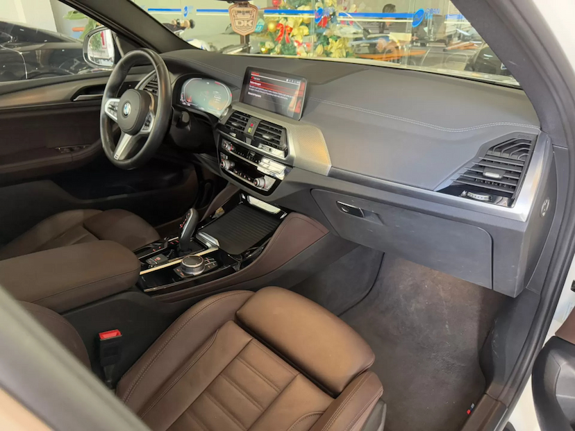 Foto do veículo BMW X4 2.0 16V GASOLINA XDRIVE30I M SPORT STEPTRONIC 2021 17.599 KM 329.000,00