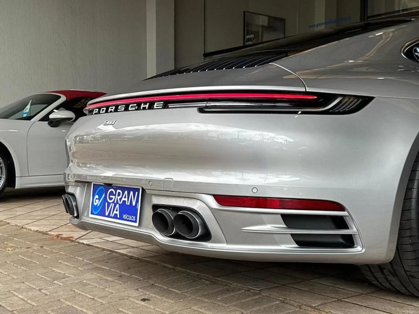 Foto do veículo PORSCHE 911 3.0 24V H6 GASOLINA CARRERA PDK 2024 1.710 KM 915.000,00