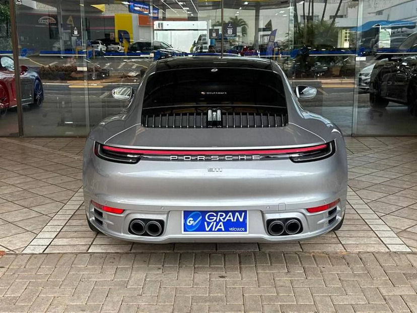 Foto do veículo PORSCHE 911 3.0 24V H6 GASOLINA CARRERA PDK 2024 1.710 KM 915.000,00