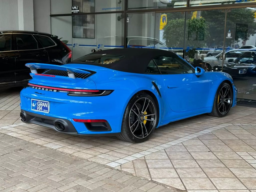 Foto do veículo PORSCHE 911 3.8 24V H6 GASOLINA TURBO S CABRIOLET PDK 2024 3.994 KM 1.710.000,00
