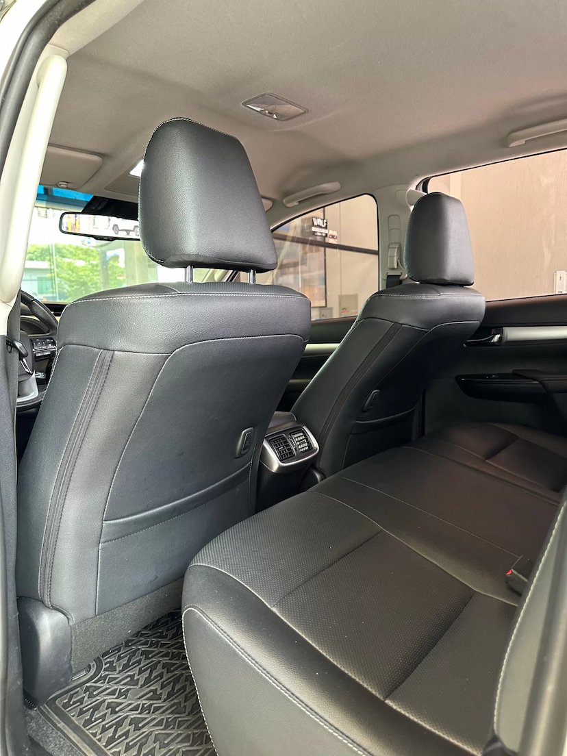 Foto do veículo TOYOTA HILUX 2.8 D-4D TURBO DIESEL CD SRX 4X4 AUTOMÁTICO 2021 73.920 KM 235.000,00