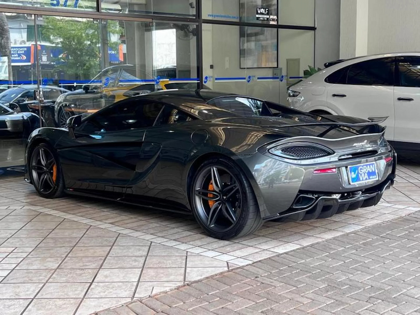 Foto do veículo MCLAREN 570S 3.8 V8 TURBO GASOLINA SSG 2019 8.593 KM 1.850.000,00