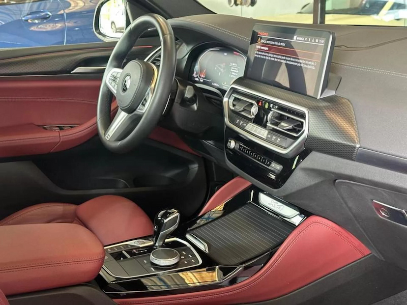 Foto do veículo BMW X4 2.0 16V GASOLINA XDRIVE30I M SPORT STEPTRONIC 2023 19.833 KM 385.000,00