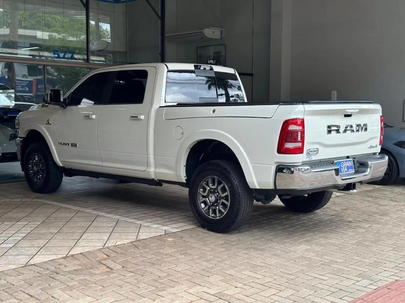 Foto do veículo RAM 3500 6.7 I6 TURBO DIESEL LIMITED LONGHORN CD 4X4  AUTOMÁTICO 2022 706 KM 465.000,00