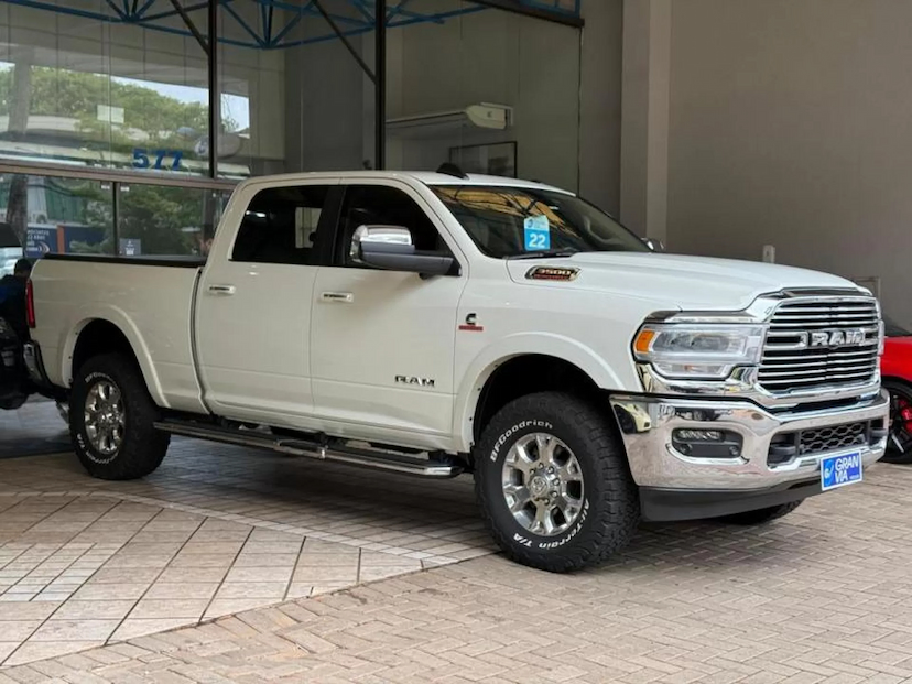 Foto do veículo RAM 3500 6.7 I6 TURBO DIESEL LARAMIE CD 4X4 AUTOMÁTICO 2022 28.540 KM 359.000,00