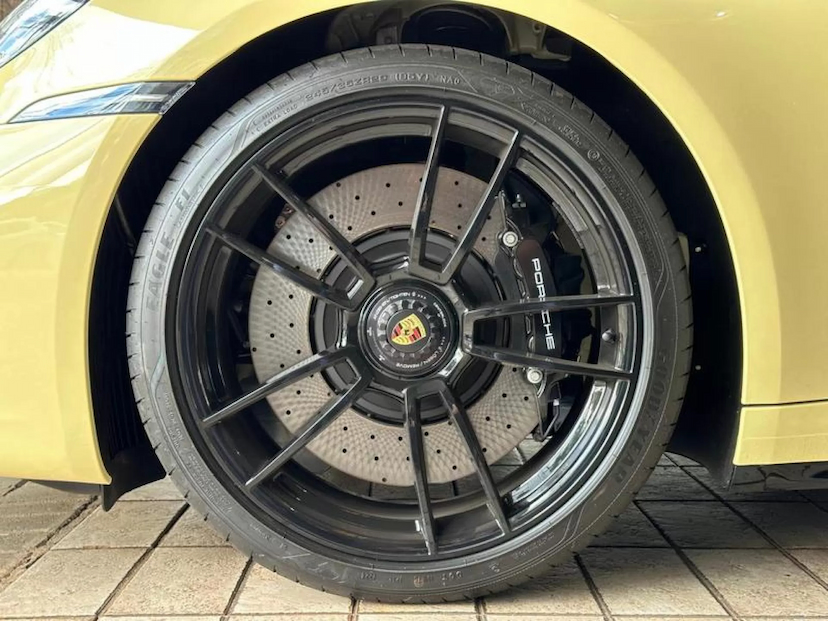Foto do veículo PORSCHE 911 3.0 24V H6 GASOLINA TARGA 4 GTS PDK 2024 32 KM 1.480.000,00