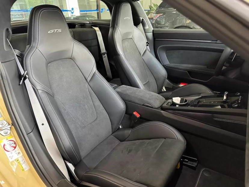 Foto do veículo PORSCHE 911 3.0 24V H6 GASOLINA TARGA 4 GTS PDK 2024 32 KM 1.480.000,00