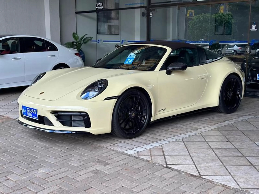 Foto do veículo PORSCHE 911 3.0 24V H6 GASOLINA TARGA 4 GTS PDK 2024 32 KM 1.480.000,00