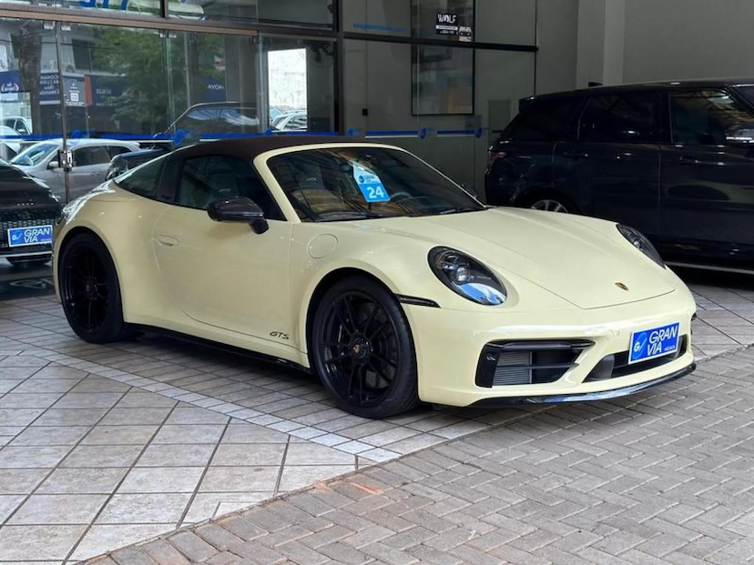 Foto do veículo PORSCHE 911 3.0 24V H6 GASOLINA TARGA 4 GTS PDK 2024 32 KM 1.480.000,00