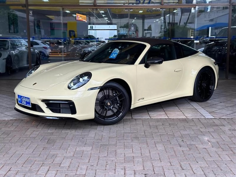 Foto do veículo PORSCHE 911 3.0 24V H6 GASOLINA TARGA 4 GTS PDK 2024 32 KM 1.480.000,00