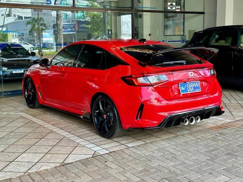 Foto do veículo HONDA CIVIC 2.0 DI VTEC TURBO GASOLINA TYPE R MANUAL 2023 2.170 KM 388.000,00