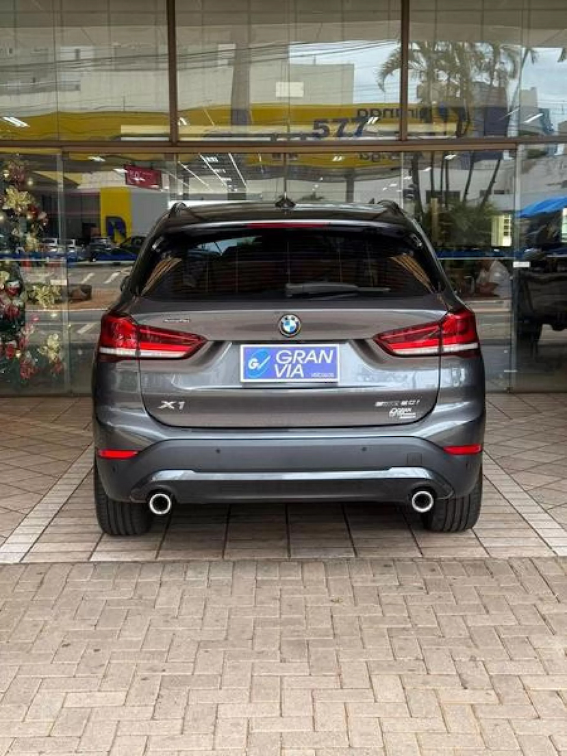 Foto do veículo BMW X1 2.0 16V TURBO ACTIVEFLEX SDRIVE20I 4P AUTOMÁTICO 2021 55.044 KM 169.000,00