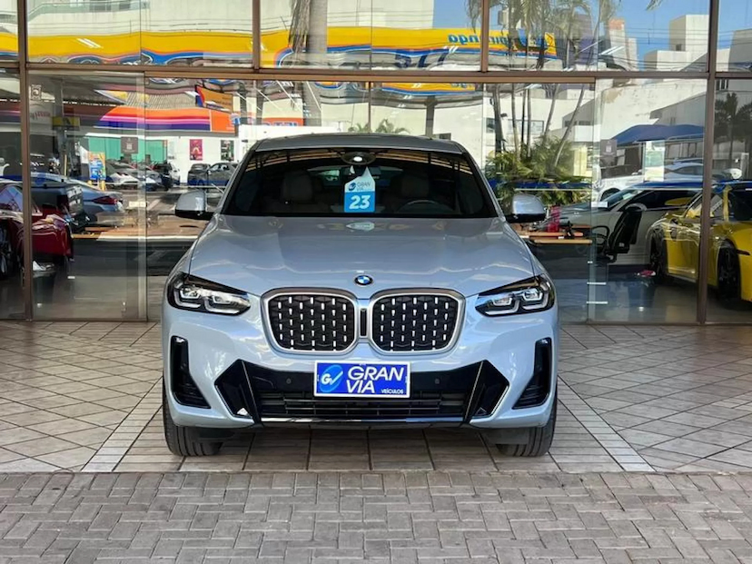 Foto do veículo BMW X4 2.0 16V GASOLINA XDRIVE30I M SPORT STEPTRONIC 2023 11.770 KM 414.900,00