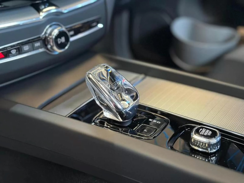 Foto do veículo VOLVO XC60 2.0 T8 RECHARGE POLESTAR ENGINEERED AWD GEARTRONIC 2024 21.097 KM 462.000,00