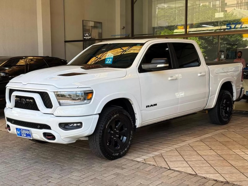 Foto do veículo RAM 1500 5.7 V8 GASOLINA REBEL CD 4X4 AUTOMÁTICO 2022 58.356 KM 329.000,00