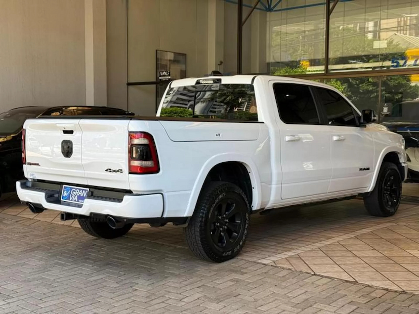 Foto do veículo RAM 1500 5.7 V8 GASOLINA REBEL CD 4X4 AUTOMÁTICO 2022 58.356 KM 329.000,00