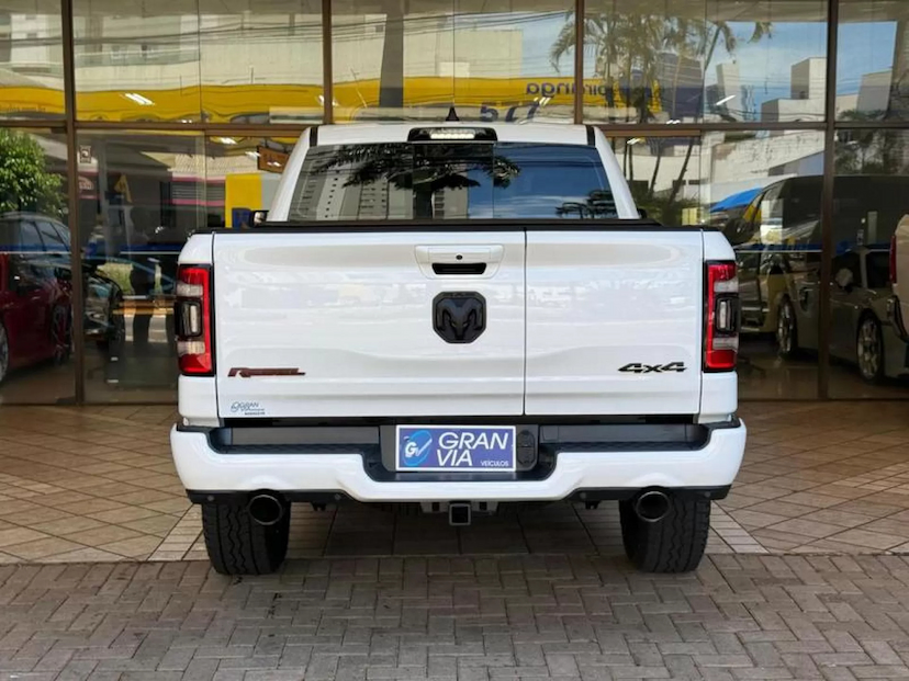 Foto do veículo RAM 1500 5.7 V8 GASOLINA REBEL CD 4X4 AUTOMÁTICO 2022 58.356 KM 329.000,00
