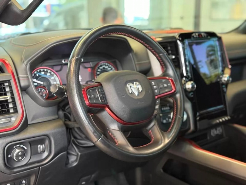 Foto do veículo RAM 1500 5.7 V8 GASOLINA REBEL CD 4X4 AUTOMÁTICO 2022 58.356 KM 329.000,00