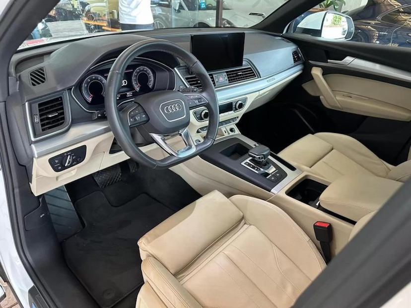 Foto do veículo AUDI Q5 2.0 45 TFSI GASOLINA SPORTBACK S LINE QUATTRO S TRONIC 2021 26.621 KM 275.000,00