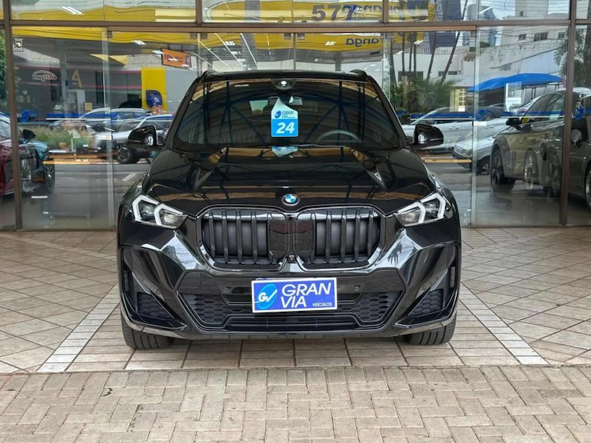 Foto do veículo BMW X1 2.0 16V TURBO GASOLINA SDRIVE20I M SPORT STEPTRONIC 2024 15.000 KM 324.000,00