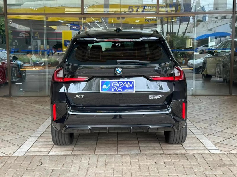 Foto do veículo BMW X1 2.0 16V TURBO GASOLINA SDRIVE20I M SPORT STEPTRONIC 2024 15.000 KM 324.000,00