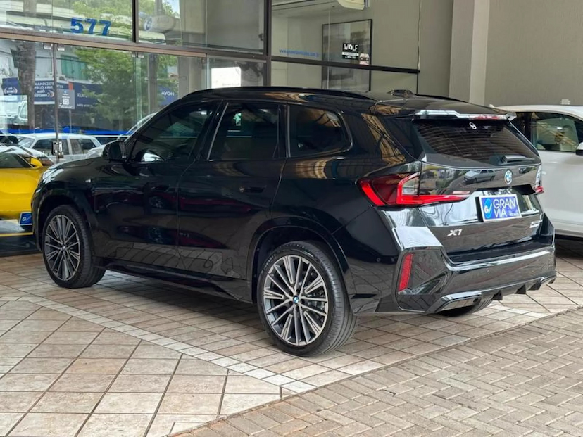 Foto do veículo BMW X1 2.0 16V TURBO GASOLINA SDRIVE20I M SPORT STEPTRONIC 2024 15.000 KM 324.000,00