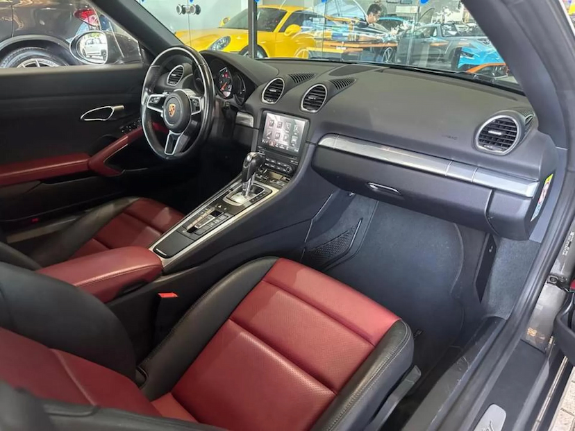 Foto do veículo PORSCHE 718 2.0 16V H4 GASOLINA BOXSTER PDK 2020 14.153 KM 510.000,00