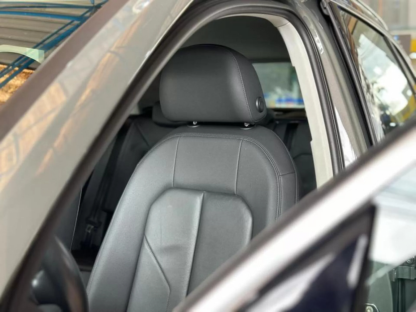 Foto do veículo AUDI Q3 1.4 35 TFSI GASOLINA PRESTIGE PLUS S TRONIC 2021 70.801 KM 164.900,00