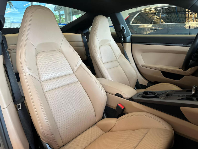 Foto do veículo PORSCHE 911 3.0 24V H6 GASOLINA CARRERA PDK 2020 29.000 KM 645.000,00